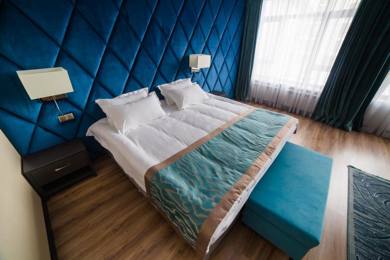 Golden Hotel Bishkek Exterior foto